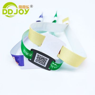 Специализированные браслеты из жёлтой ткани RFID для комфортных фестивальных мероприятий
