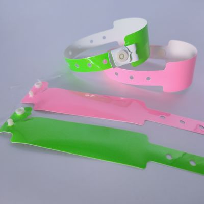 Водостойкие мягкие светящиеся неоновые светящиеся PVC виниловые браслеты для ночных клубов