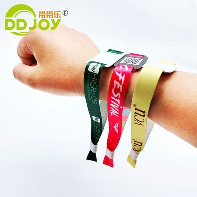 Контроль доступа Настройка событий Билет тканевый RFID браслет ткань NFC запястье Регулярный размер 350 * 15 мм