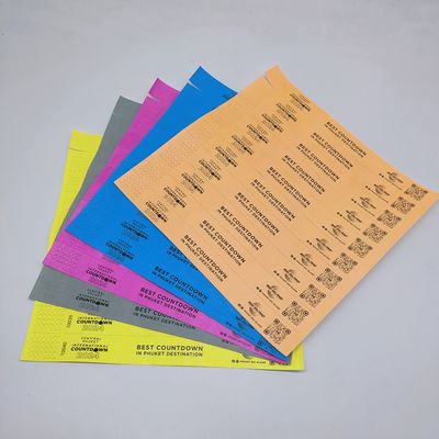 Персонализированные бумажные браслеты для рекламы 250 * 25 мм / 250 * 19 мм одноцветная печать