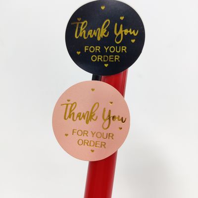 1 дюймовый водонепроницаемый Kraft Paper Roll Gold Logo Label Stickers для индивидуального заказа
